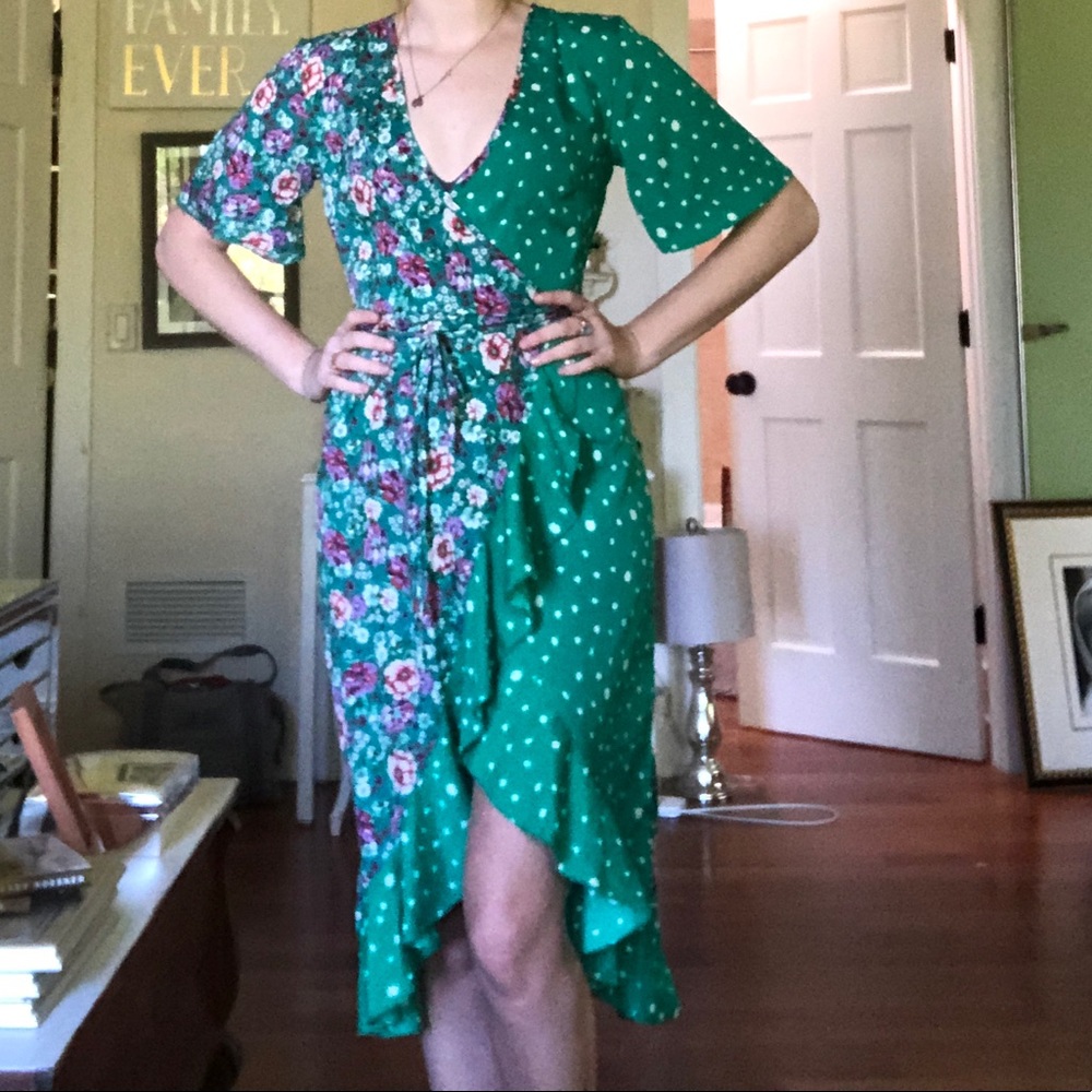 Wrap two pattern dress.